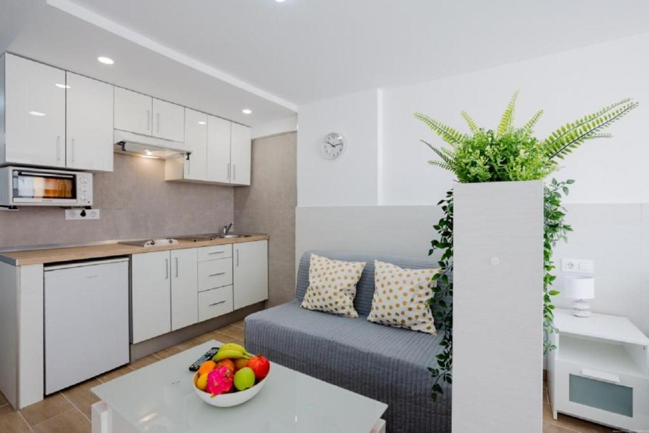 319 Modern Accommodation,Sea View, Wi Fi And Pool Playa de las Americas  Exteriör bild